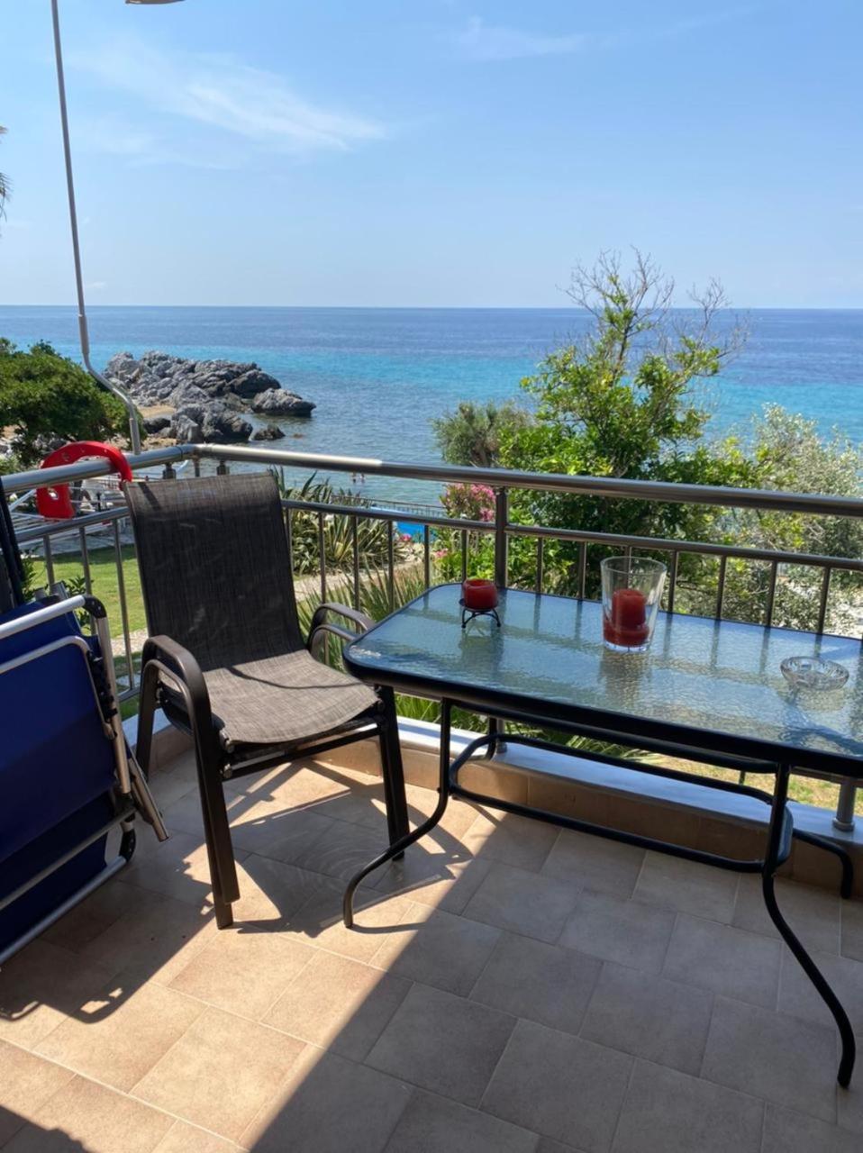 Kyana Big Blue Apartments Agia Paraskevi  Eksteriør bilde