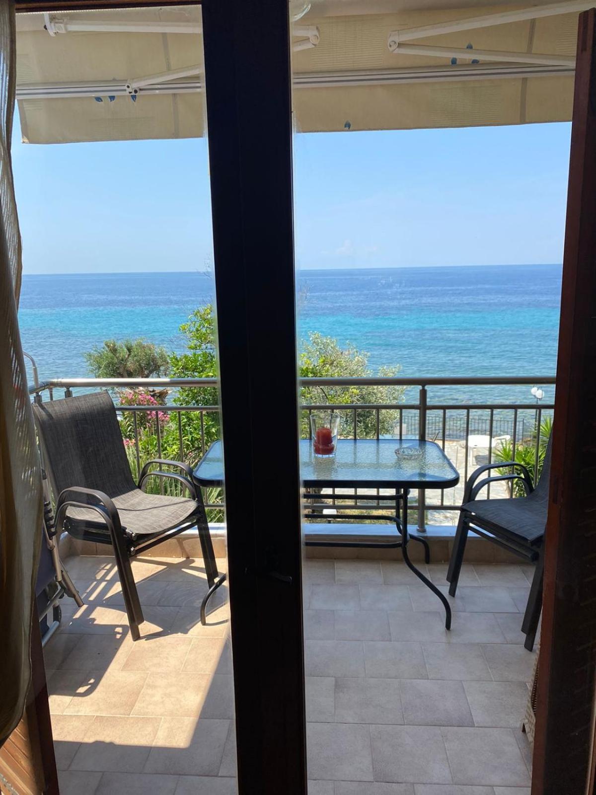 Kyana Big Blue Apartments Agia Paraskevi  Eksteriør bilde